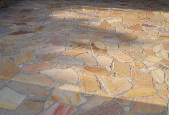 Dallage en opus incertum rose